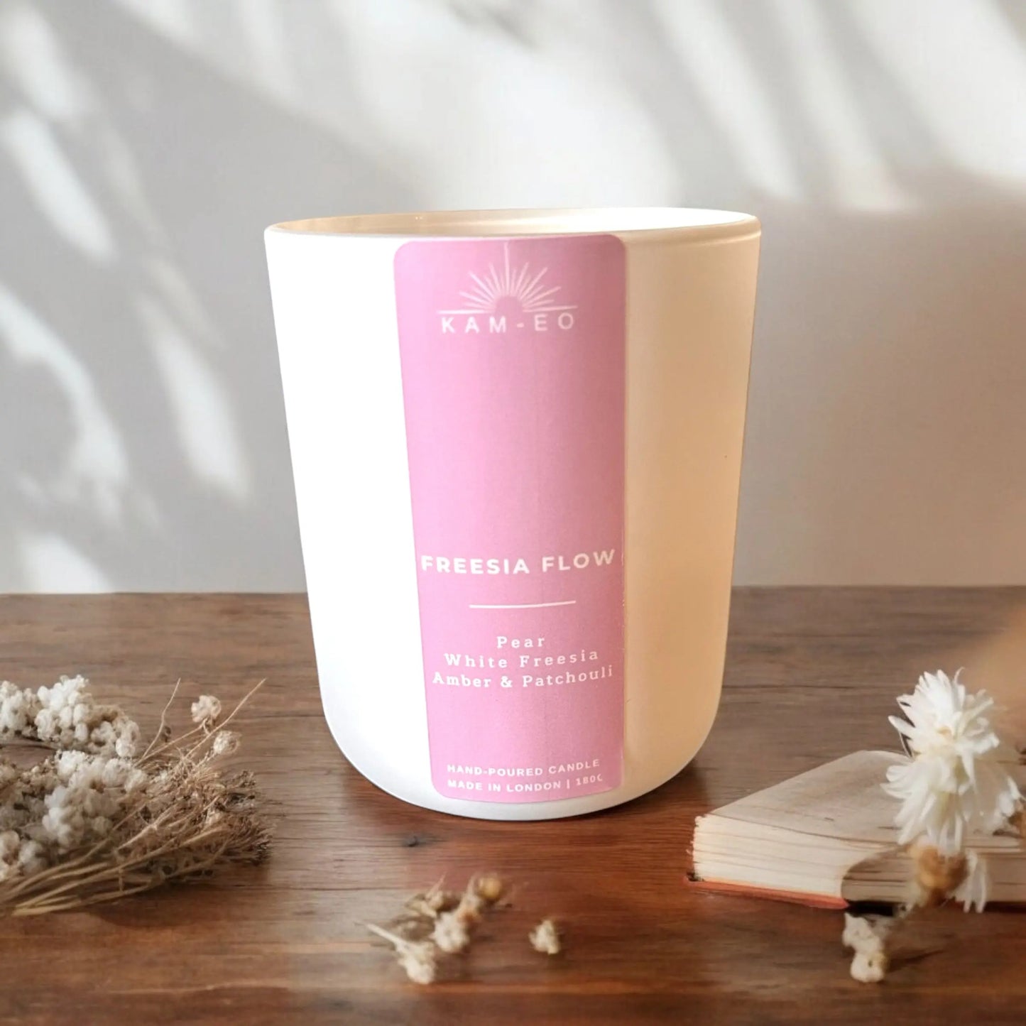 Freesia flow white candle by KAM-EO